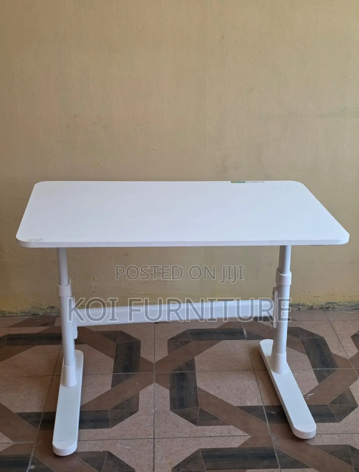 Office Table; Adjustable White Home Office Training Desk