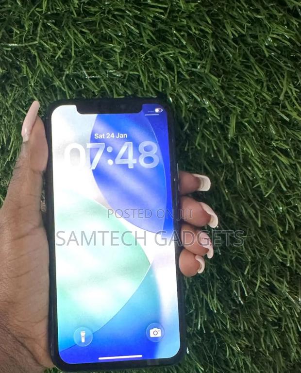 Apple iPhone 11 Pro 64 GB Green - thumbnail 2