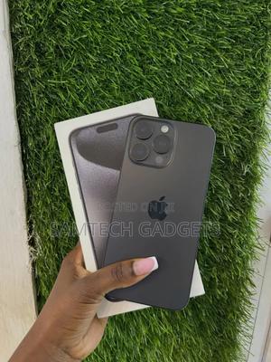 Apple iPhone 15 Pro Max 256 GB Black - thumbnail 2