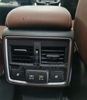 Subaru Forester Premium AWD 2020 Gold