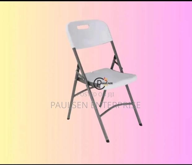 Comfortable Heavy Duty Foldable Chair - main view