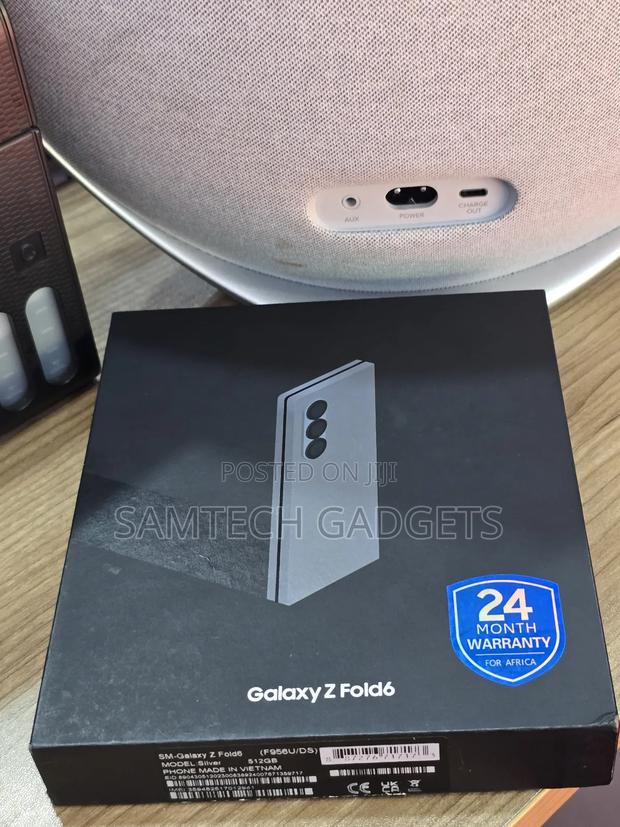 New Samsung Galaxy Z Fold6 512 GB Silver - main view