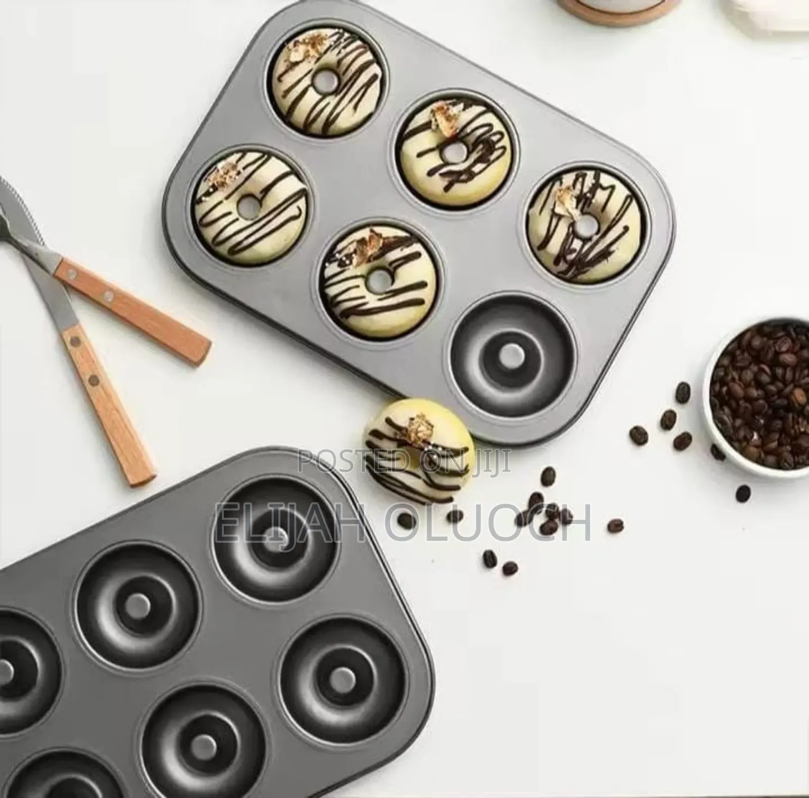 Doughnut Cupcake Tray Available*

✅Black Colour Available