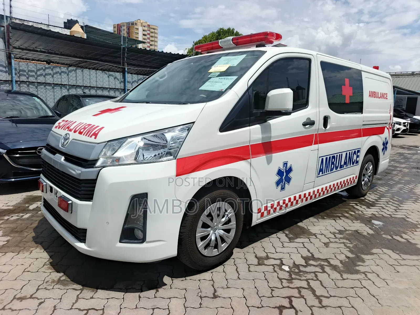 Toyota HiAce 2021 White
