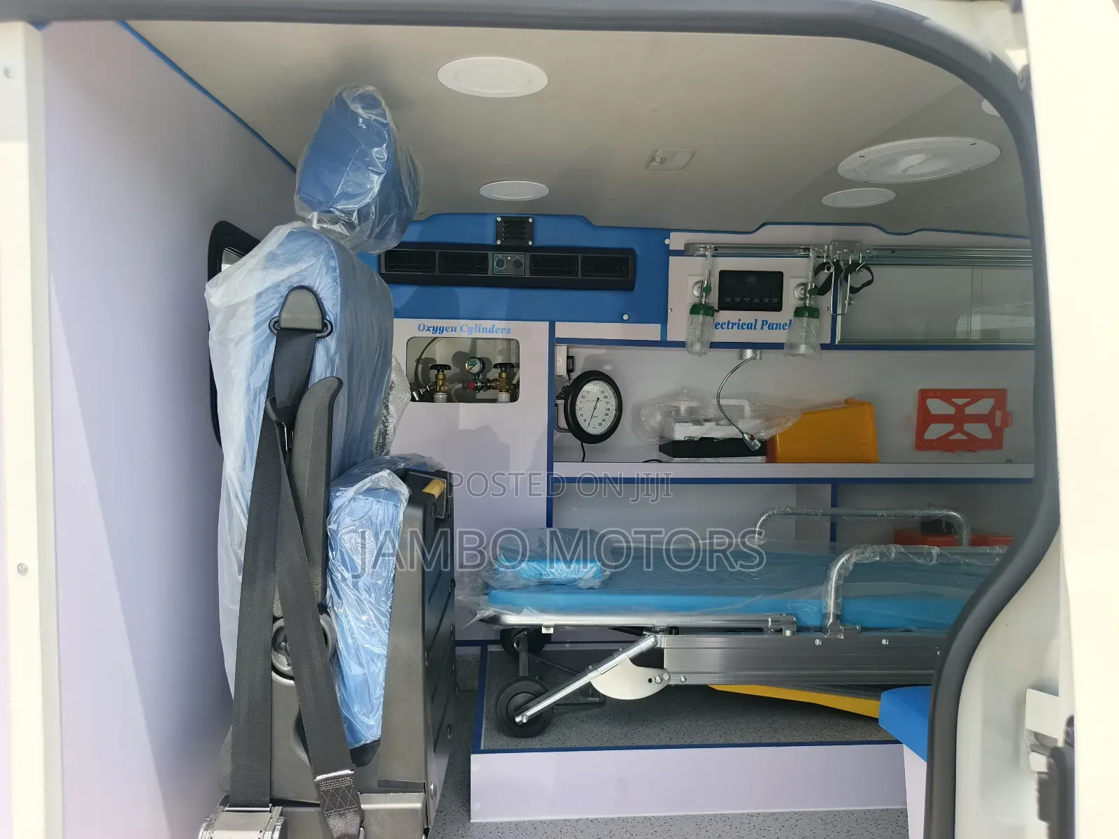 Toyota HiAce 2021 White