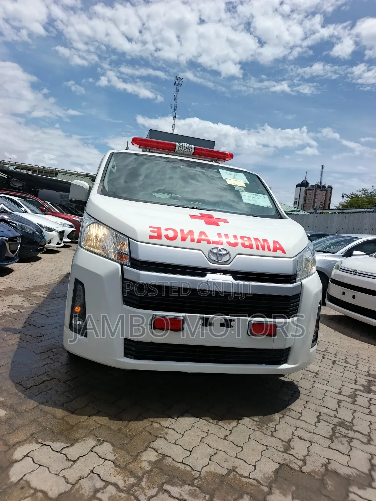 Toyota HiAce 2021 White