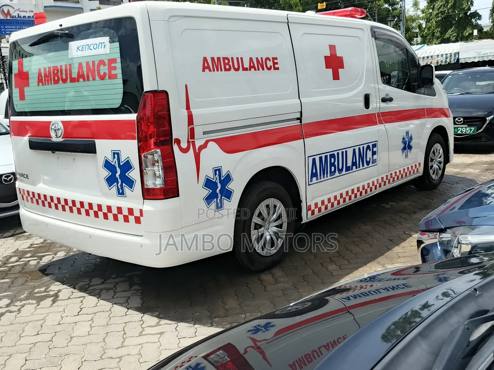 Toyota HiAce 2021 White