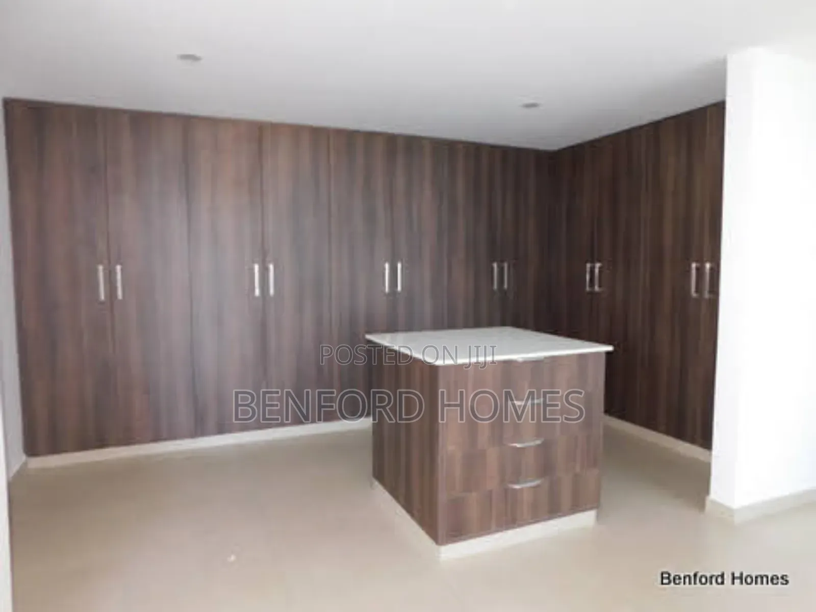 3bdrm Apartment in Shanzu for sale