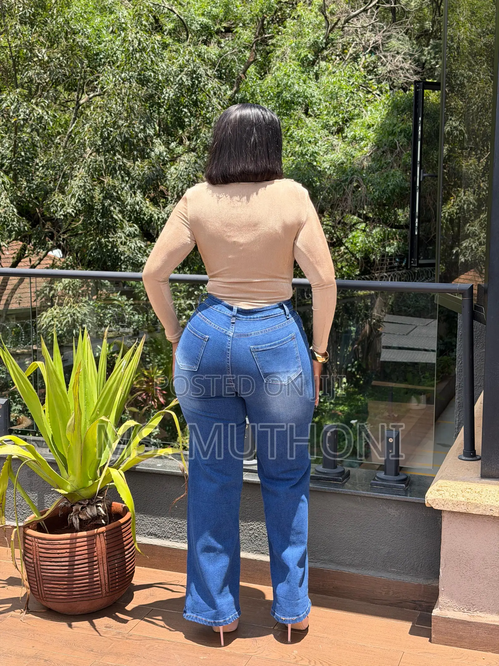 Lightly Distressed Wide Leg Jeans Size 28-36