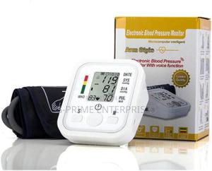 Bllod Pressure Monitor Sphygmomanometer Machine - main view