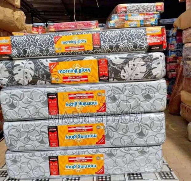 HGH Density Mattress 4by6 10inches