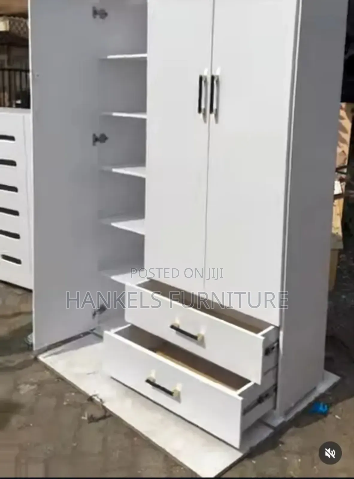 Modern Stylish Wardrobe – Spacious and Elegant Bedroom Storage