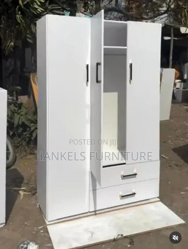 Modern Stylish Wardrobe – Spacious and Elegant Bedroom Storage - thumbnail 4