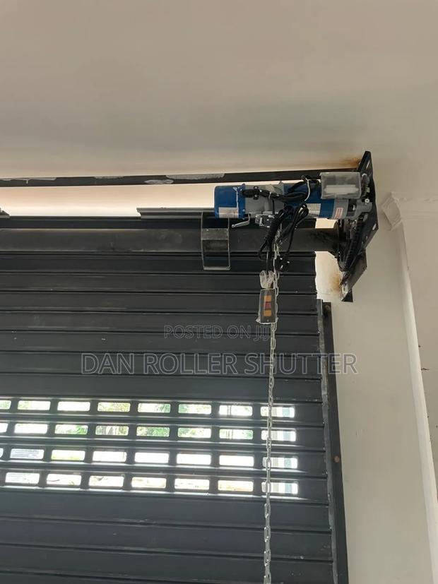 Secure Warehouse Roller Door – - thumbnail 3