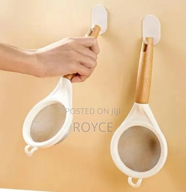 Wooden Handle Stainless Mesh Sieve - thumbnail 5