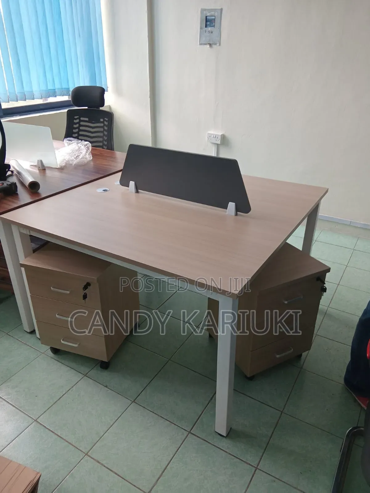 Spacious 2 User Workstation