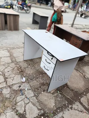 Well Done Office Desks.