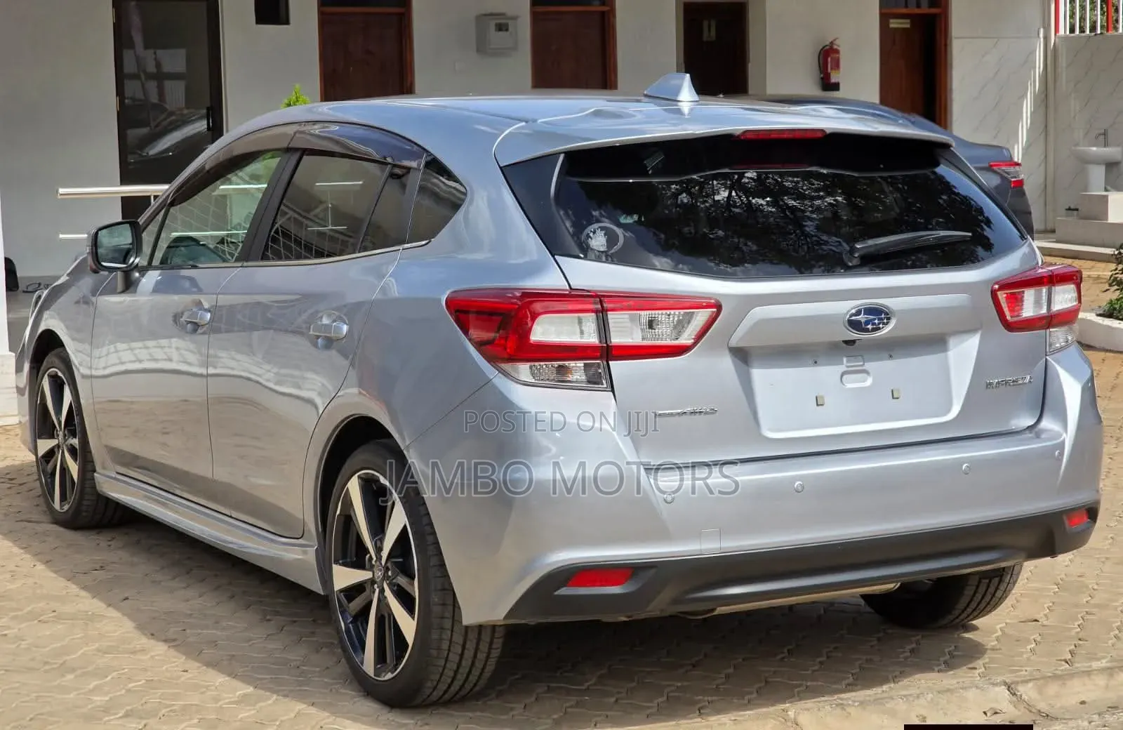 Subaru Impreza 2.0i Premium AWD Hatchback 2019 Silver