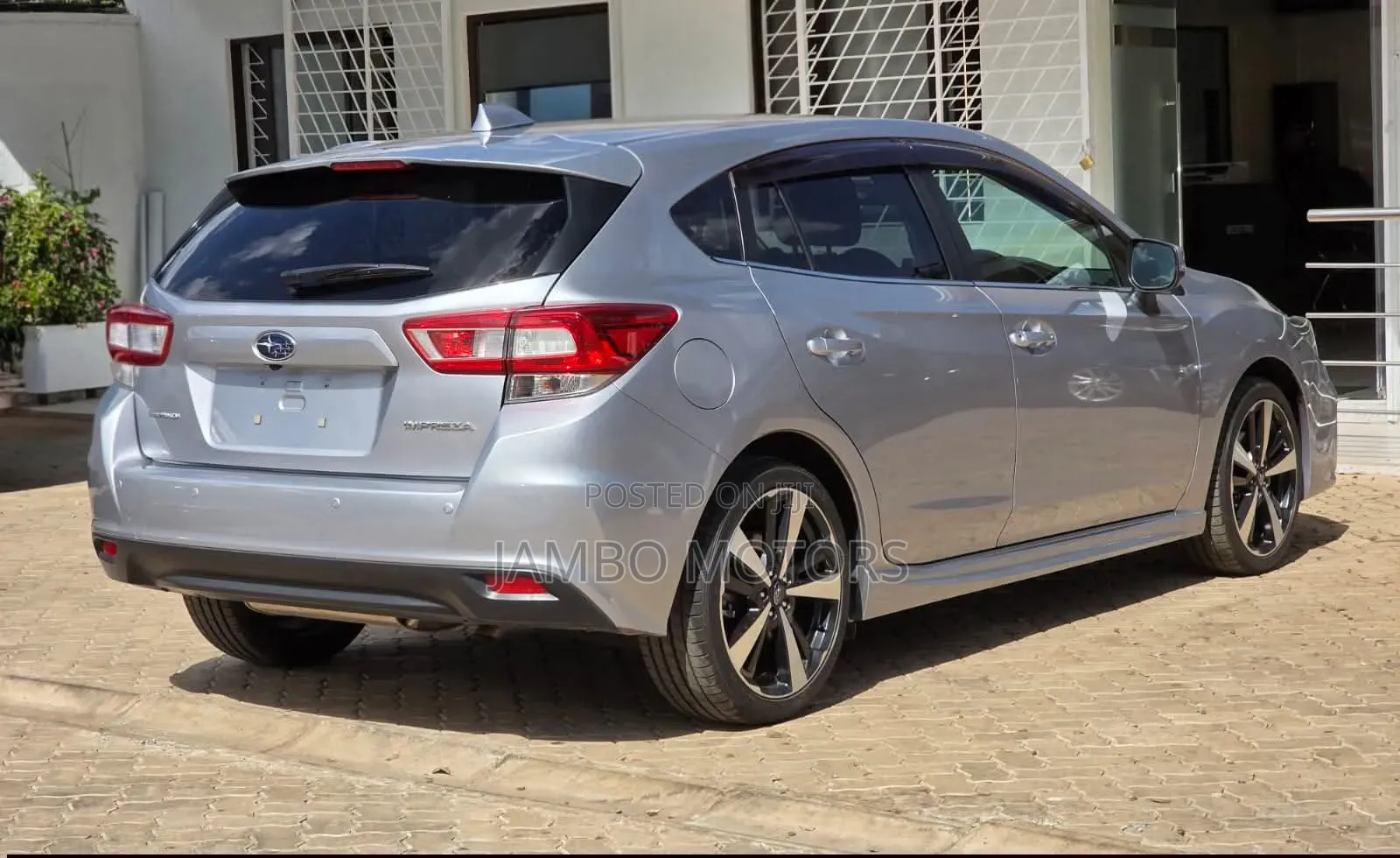 Subaru Impreza 2.0i Premium AWD Hatchback 2019 Silver