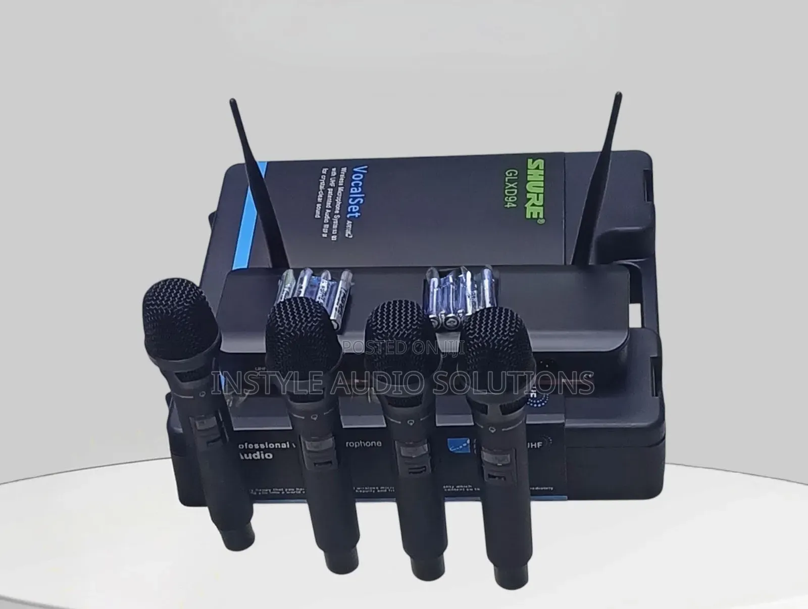 Shure Glxd94 Wireless 4 Microphone Vocal 150 Meters Frequency Range
