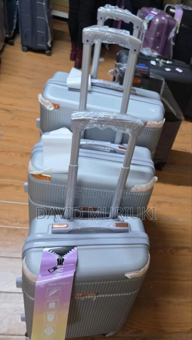 3‐In‐1 Fibre Suitcase Set – Travel in Style Comfort. - main view