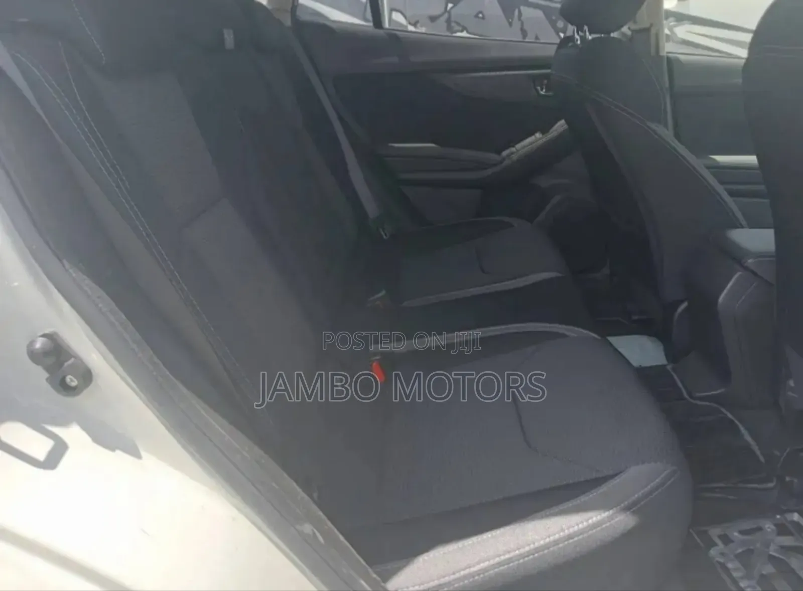 Subaru Impreza 2.0i Premium AWD Hatchback 2019 White