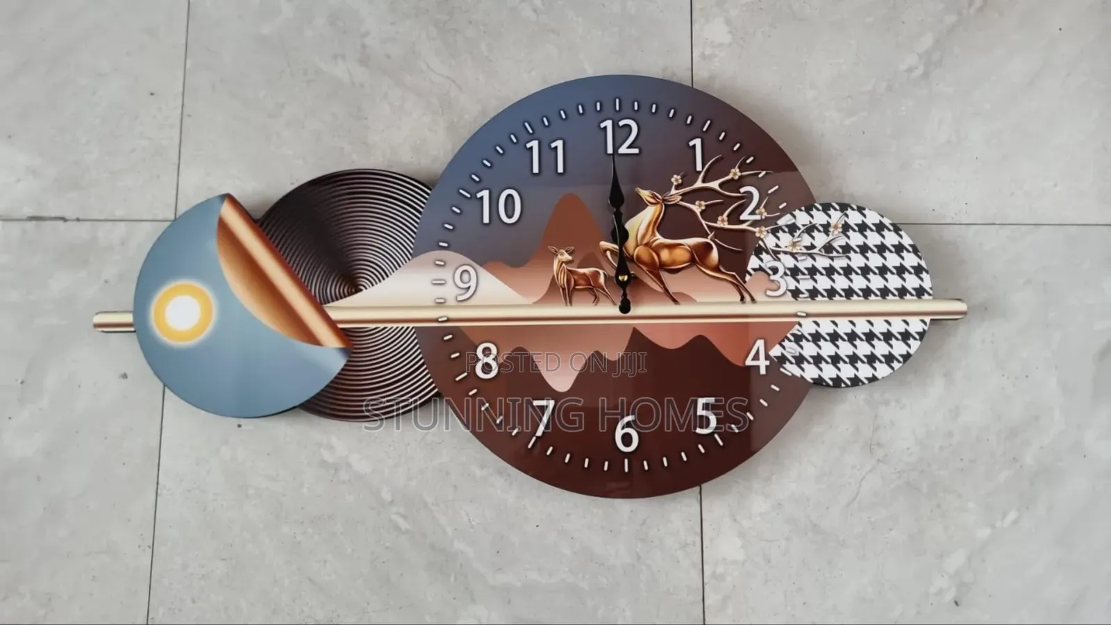 Wall Decor Set With a Clock