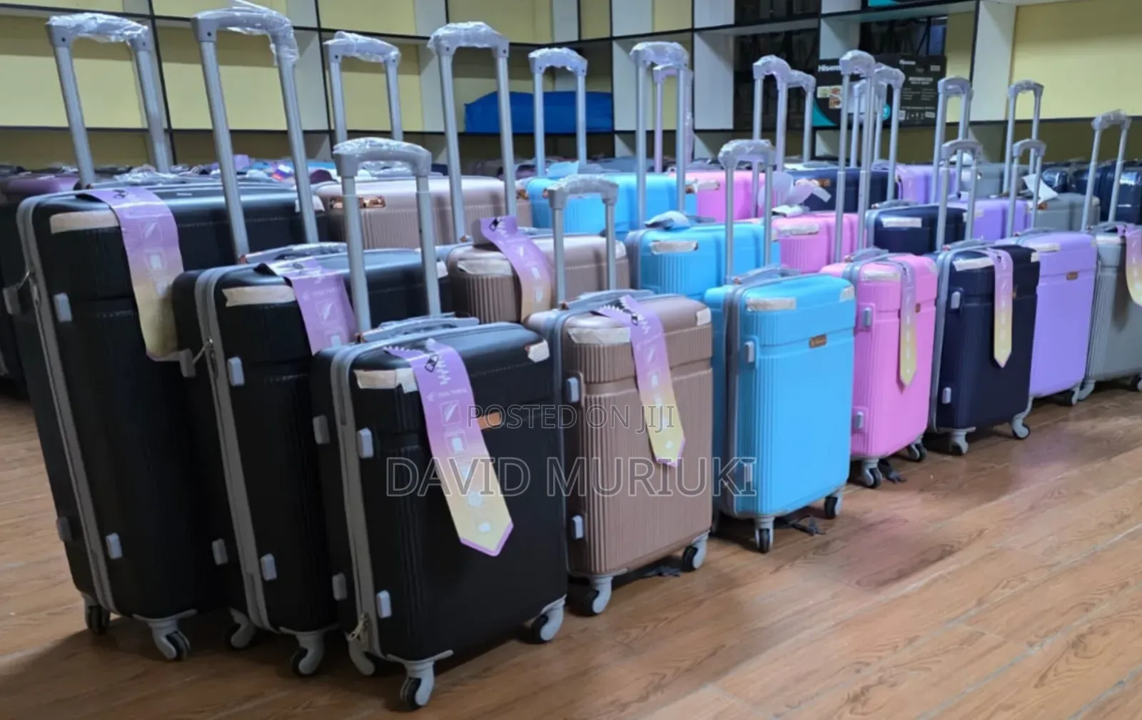 Versatile Travel Set: 3‐In‐1 Fibre Suitcase