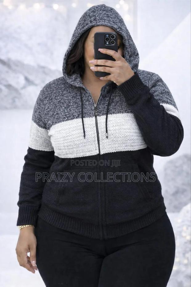 Hooded Sweaters – Cozy Stylish  - thumbnail 3