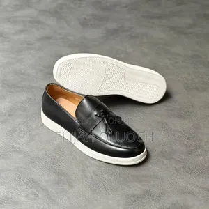 Men's  Leather  Casual Tassel Loafers With A White Rubber Sole