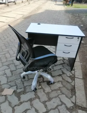 1.1 Meter Office Desk With Chri