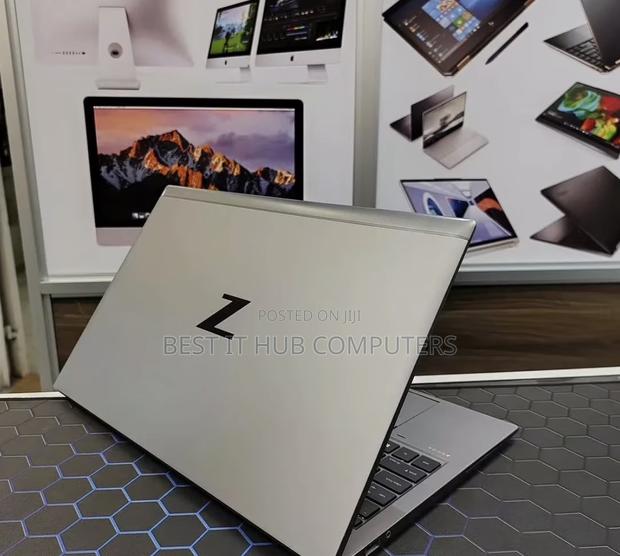Laptop HP ZBook Firefly G8 32GB Intel Core i7 SSD 512GB
