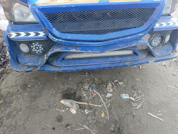 Isuzu NQR 2005 Blue - thumbnail 4