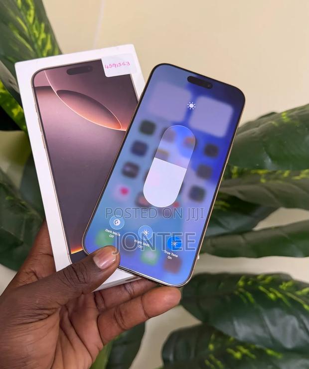 Apple iPhone 16 256 GB Purple - thumbnail 3