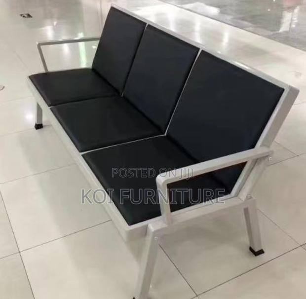 Office Bench : 3-Link Black Heavy-Duty Waiting Bench - thumbnail 4