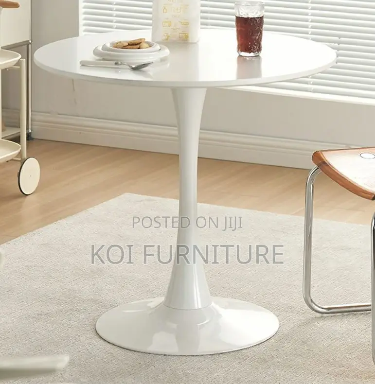 Dining Table : 32 Inch Modern Tulip Round Dining Table