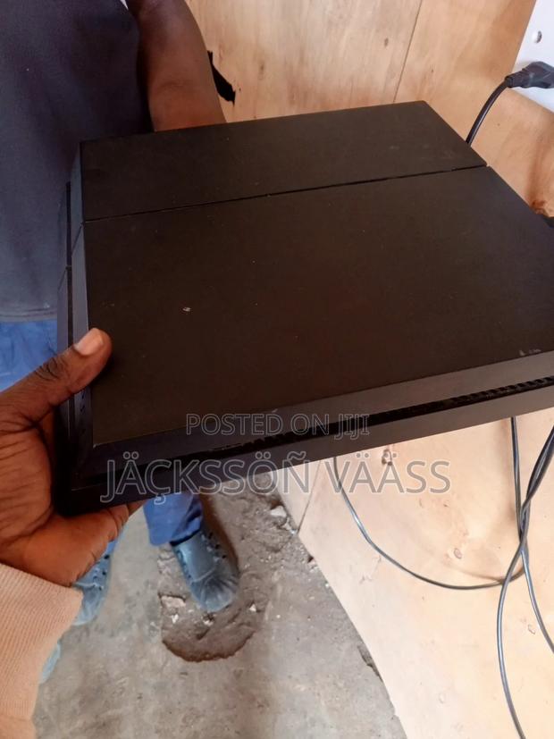 Playstation 4 - thumbnail 11