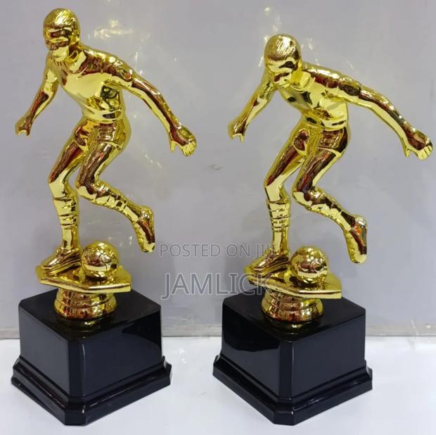 Football Trophy Award –Kb - thumbnail 2