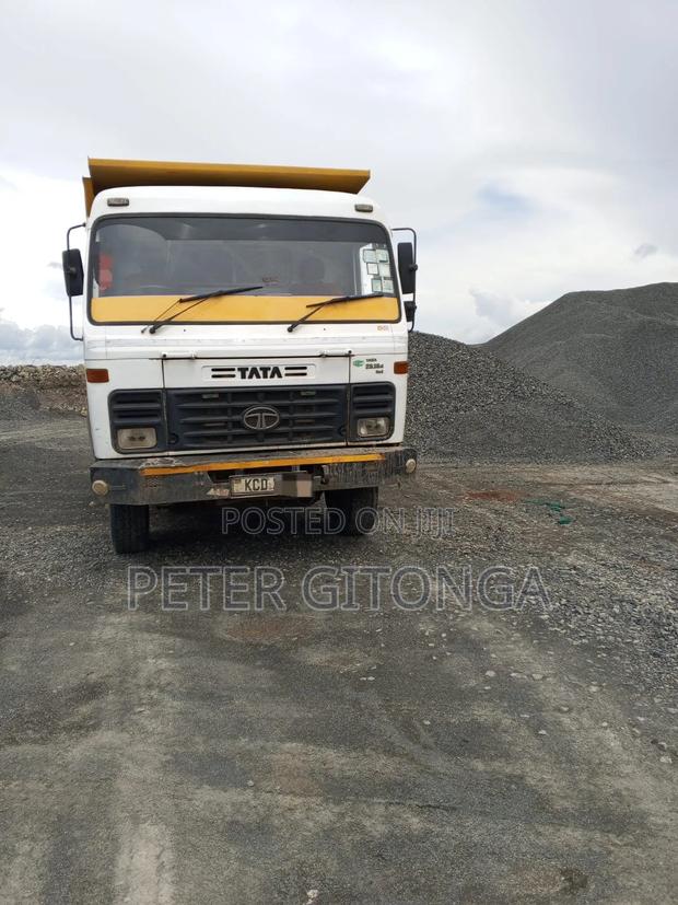 Tata Tipper - thumbnail 4
