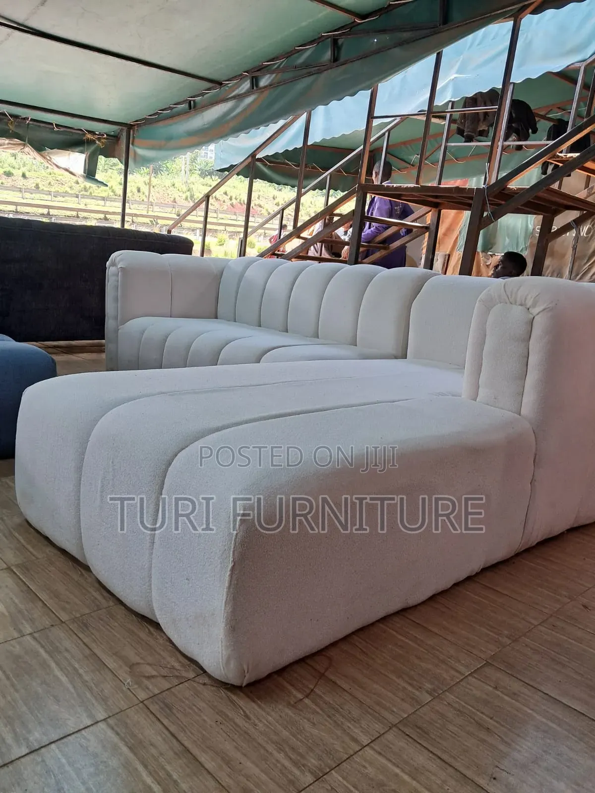 Bubble Sofa With Spring Cushions
