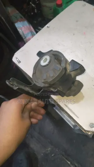 Honda Fit/ Insight Gearbox Mounting
