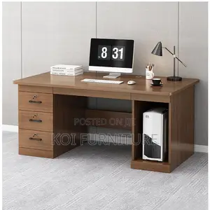 Office Desks: 1400mm Executive Office Desk With Dtawers,Keyboard Trays