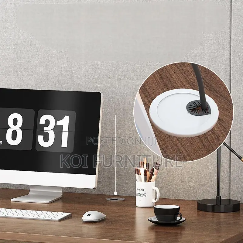 Office Desks: 1400mm Executive Office Desk With Dtawers,Keyboard Trays