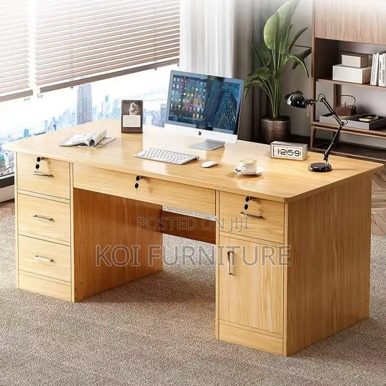 Office Desks: 1400mm Executive Office Desk With Dtawers,Keyboard Trays