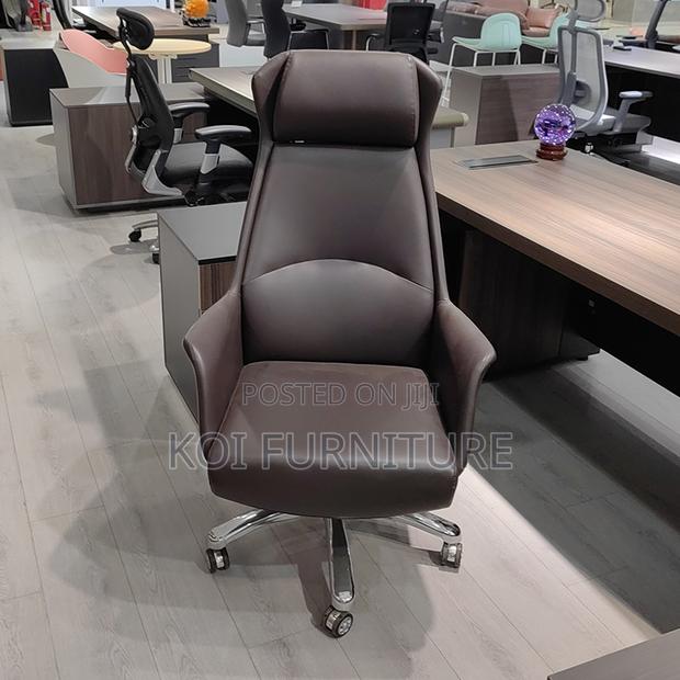 Office Chair : Modern High-Back Executive Office Chair - thumbnail 3