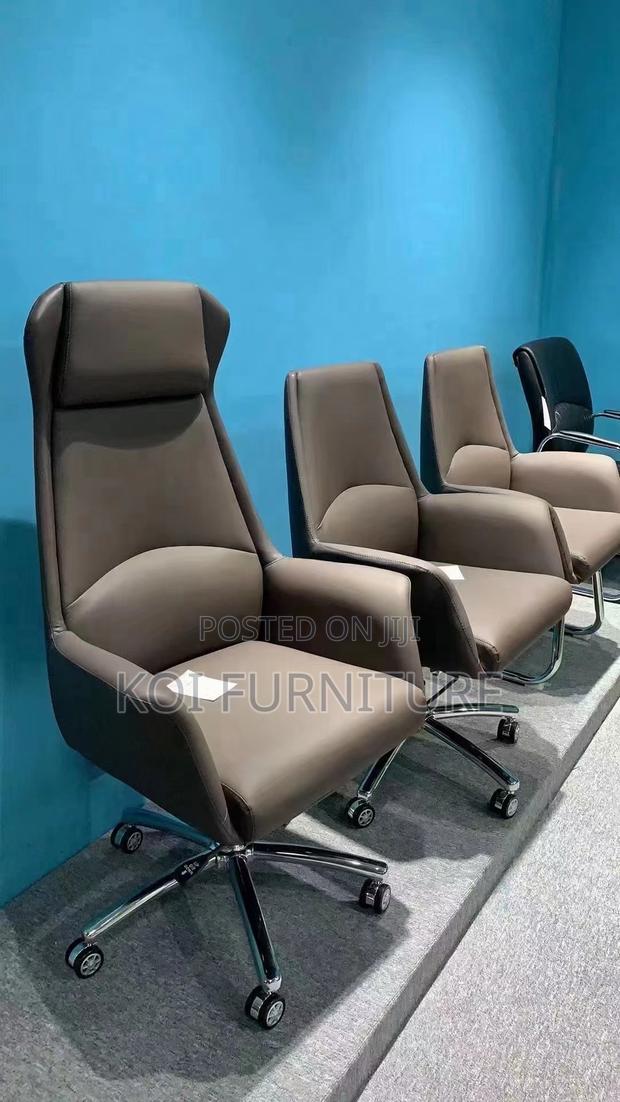 Office Chair : Modern High-Back Executive Office Chair - thumbnail 7