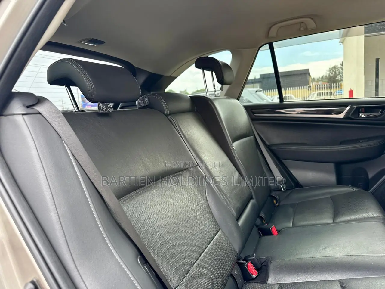 Subaru Outback 2.5i AWD 2016 Gold