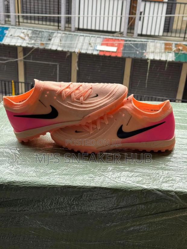 Quality Trainers Kicks - thumbnail 2