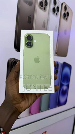 New Apple iPhone 17 256 GB Green