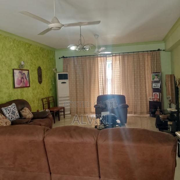 Furnished 4bdrm Apartment in Kizingo for sale - thumbnail 4